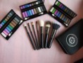 /album/sombras-de-ojos/a1290807765-141948246-1-fotos-de-estuche-de-maquillaje-7-brochas-hello-kitty-mac-paleta-10-sombras-de-ojos-1290807765-jpg/